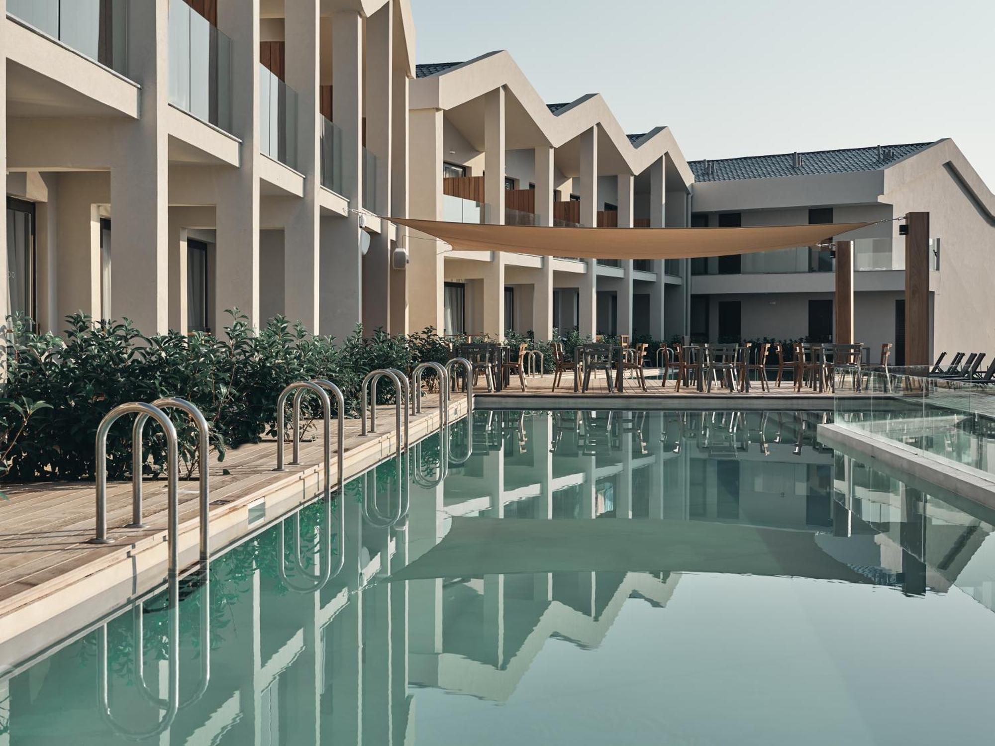 Aqua Bay Suites Planos  Bagian luar foto